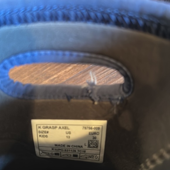 BOGS Waterproof Boots Child Size 13 - Picture 2 of 8